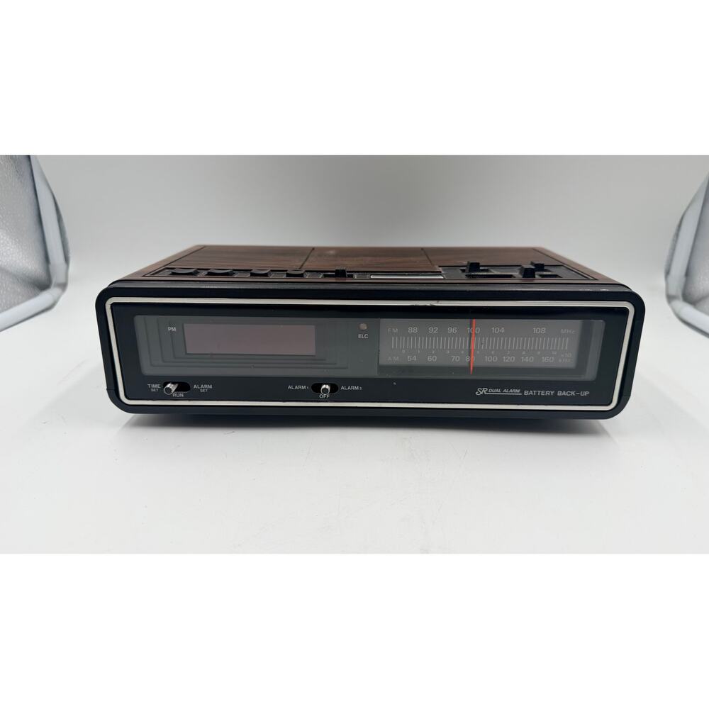 Sears Vintage AM/FM Electronic Clock Radio Model NO 317 23270 150 Tested Works
